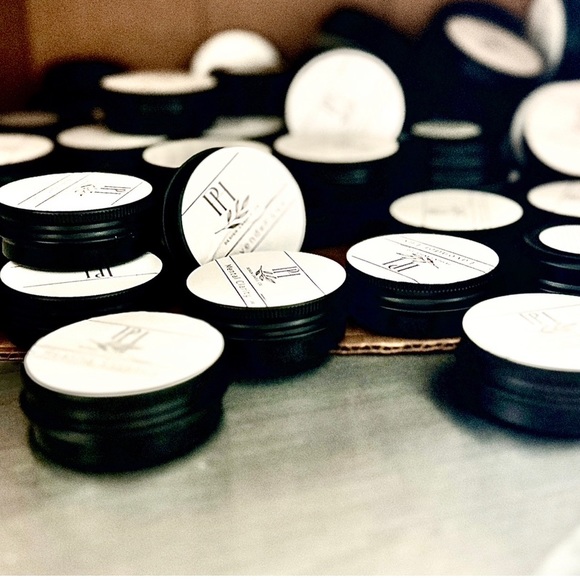 Meet your Posher, Priscilla ❤️ - Picture 6 of 6